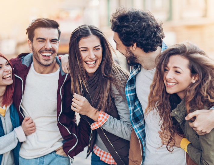 Amigos Sonriendo